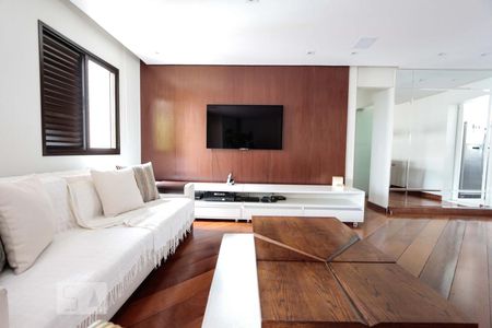 Sala de apartamento para alugar com 3 quartos, 140m² em Vila Suzana, São Paulo