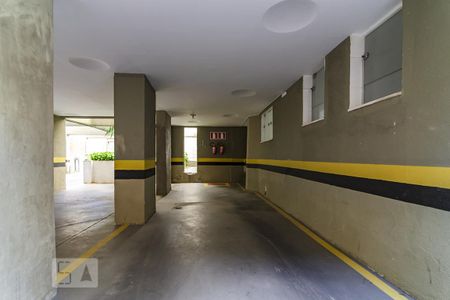 Garagem de apartamento para alugar com 3 quartos, 65m² em Nova Floresta, Belo Horizonte