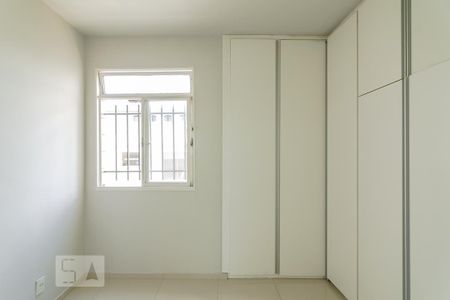 Quarto 2 de apartamento para alugar com 3 quartos, 65m² em Nova Floresta, Belo Horizonte