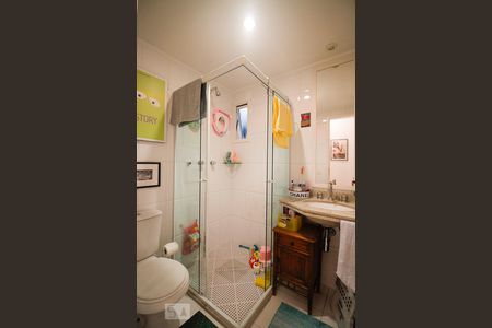 Banheiro de apartamento para alugar com 2 quartos, 72m² em Vila Pompéia, São Paulo