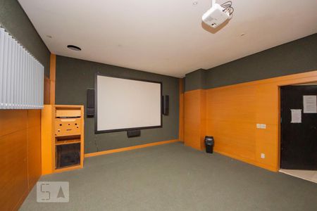 Apartamento para alugar com 80m², 3 quartos e 2 vagas Apartamento para alugar com 80m², 3 quartos e 2 vagasÁrea comum - Sala de Cinema