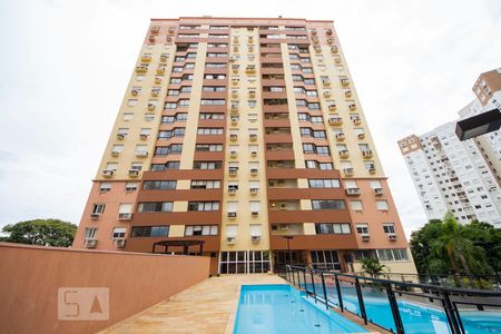 Apartamento para alugar com 80m², 3 quartos e 2 vagas Apartamento para alugar com 80m², 3 quartos e 2 vagasÁrea comum - Piscina