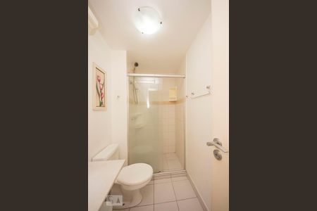 Apartamento para alugar com 80m², 3 quartos e 2 vagas Apartamento para alugar com 80m², 3 quartos e 2 vagasBanheiro