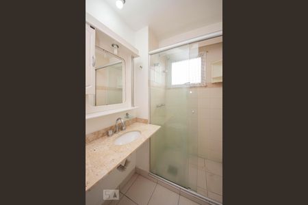 Apartamento para alugar com 80m², 3 quartos e 2 vagas Apartamento para alugar com 80m², 3 quartos e 2 vagasBanheiro da Suíte