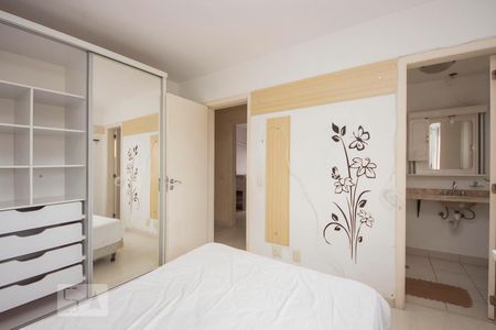 Apartamento para alugar com 80m², 3 quartos e 2 vagas Apartamento para alugar com 80m², 3 quartos e 2 vagasSuíte