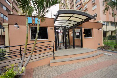 Apartamento para alugar com 80m², 3 quartos e 2 vagas Apartamento para alugar com 80m², 3 quartos e 2 vagasFachada do Condomínio