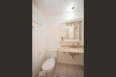 Apartamento para alugar com 80m², 3 quartos e 2 vagas Apartamento para alugar com 80m², 3 quartos e 2 vagasBanheiro da Suíte