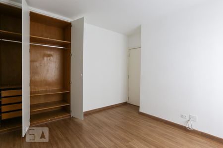 Apartamento para alugar com 70m², 2 quartos e 1 vagaQuarto 01