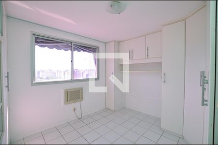 Apartamento à venda com 172m², 3 quartos e 1 vaga Apartamento à venda com 172m², 3 quartos e 1 vagaQuarto 3