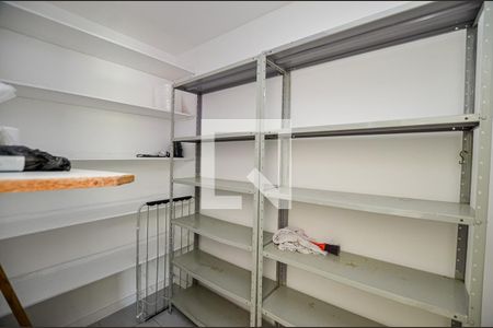 Apartamento à venda com 172m², 3 quartos e 1 vaga Apartamento à venda com 172m², 3 quartos e 1 vagaÁrea de Serviço