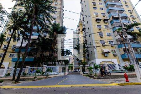 Apartamento à venda com 172m², 3 quartos e 1 vaga Apartamento à venda com 172m², 3 quartos e 1 vagaEntrada