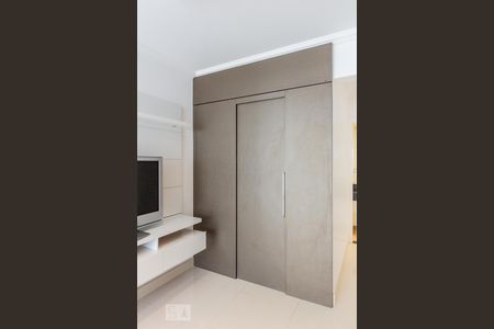 Entrada suíte de apartamento para alugar com 1 quarto, 60m² em Jardim Paulista, São Paulo