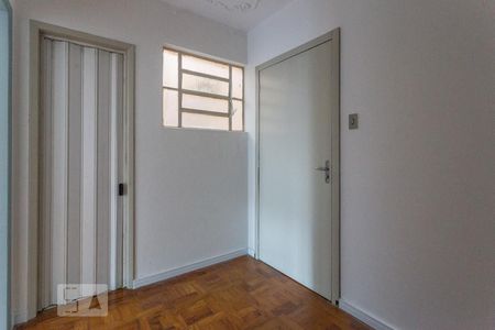 Sala de kitnet/studio para alugar com 1 quarto, 31m² em Azenha, Porto Alegre