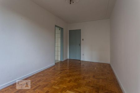 Quarto de kitnet/studio para alugar com 1 quarto, 31m² em Azenha, Porto Alegre