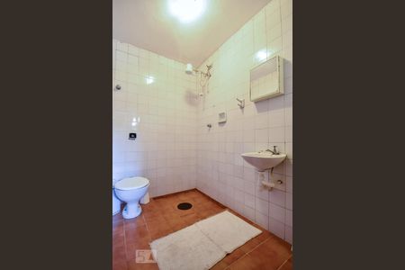 Casa à venda com 750m², 4 quartos e 2 vagasBanheiro Edícula de Serviços