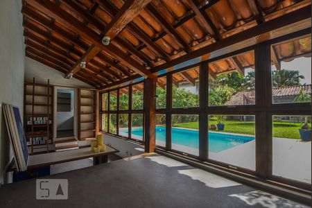 Casa à venda com 750m², 4 quartos e 2 vagasEscriório Externo