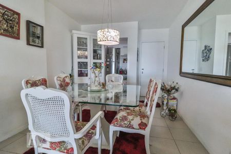Apartamento para alugar com 100m², 3 quartos e 2 vagasSala