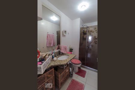 Apartamento para alugar com 100m², 3 quartos e 2 vagasBanheiro