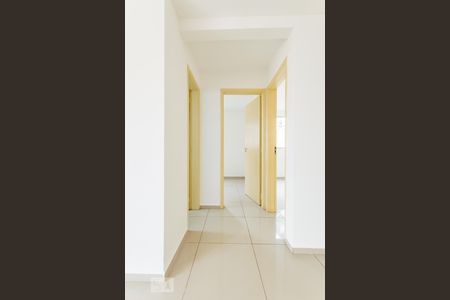 Corredor de apartamento à venda com 2 quartos, 45m² em Parque Rural Fazenda Santa Cândida, Campinas