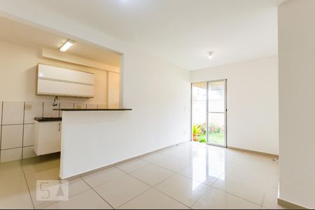 Sala de apartamento à venda com 2 quartos, 45m² em Parque Rural Fazenda Santa Cândida, Campinas