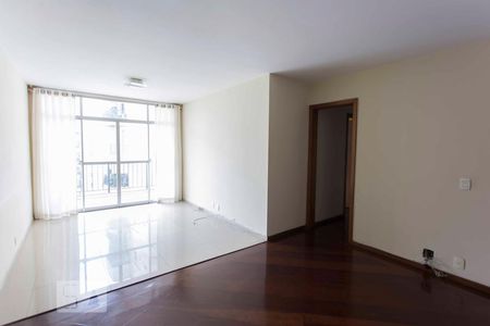 sala de apartamento para alugar com 2 quartos, 77m² em Icaraí, Niterói