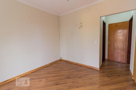 Casa à venda com 115m², 3 quartos e 3 vagasSuíte