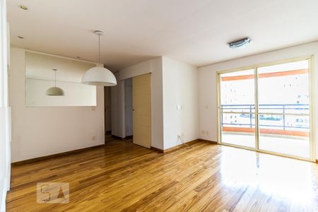 Sala de apartamento para alugar com 3 quartos, 76m² em Perdizes, São Paulo