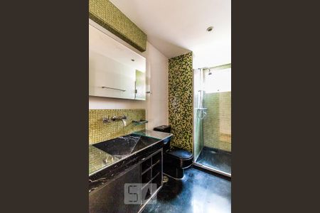 Banheiro de apartamento para alugar com 3 quartos, 76m² em Perdizes, São Paulo