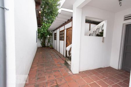 Casa à venda com 180m², 3 quartos e 3 vagasCorredor Área de Serviço