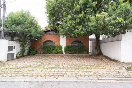 Casa à venda com 180m², 3 quartos e 3 vagasFachada