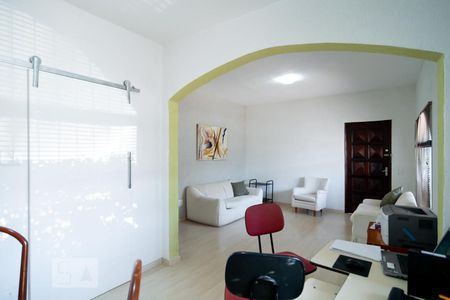 Sala de casa para alugar com 3 quartos, 180m² em Jardim das Acácias, São Paulo