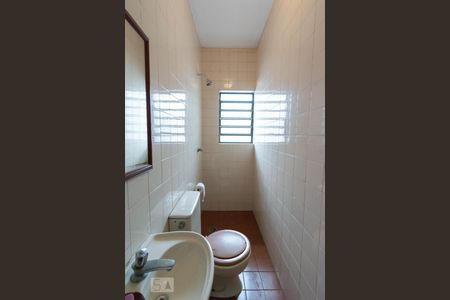 Casa à venda com 180m², 3 quartos e 3 vagasBanheiro Social 2