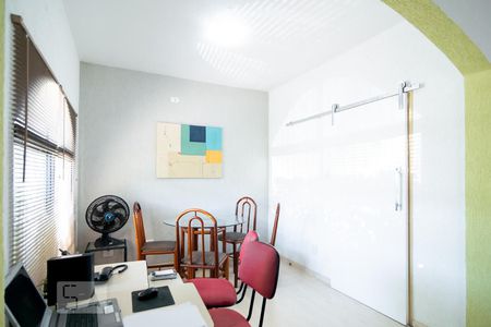 Sala de casa para alugar com 3 quartos, 180m² em Jardim das Acácias, São Paulo