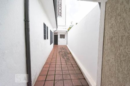 Casa à venda com 180m², 3 quartos e 3 vagasCorredor Lateral