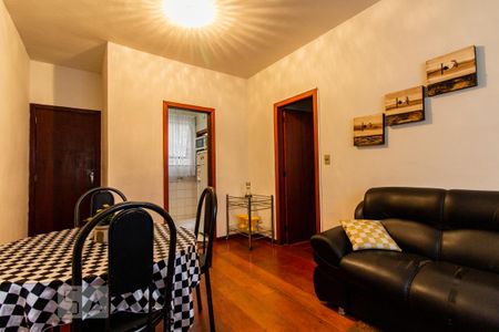 Apartamento para alugar com 85m², 3 quartos e 1 vaga Apartamento para alugar com 85m², 3 quartos e 1 vagaSala