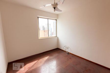 Apartamento para alugar com 110m², 3 quartos e 1 vaga Apartamento para alugar com 110m², 3 quartos e 1 vagaQuarto 1
