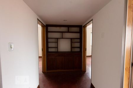 Apartamento para alugar com 110m², 3 quartos e 1 vaga Apartamento para alugar com 110m², 3 quartos e 1 vagaCorredor