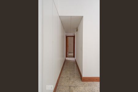 Corredor de apartamento para alugar com 2 quartos, 90m² em Botafogo, Rio de Janeiro