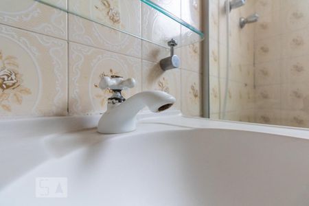 Banheiro de apartamento à venda com 2 quartos, 70m² em Parque Colonial, São Paulo