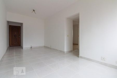 Sala de apartamento à venda com 2 quartos, 70m² em Parque Colonial, São Paulo