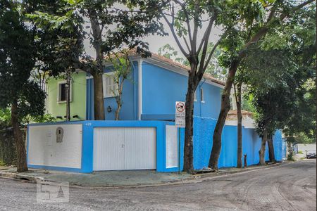 Casa de casa à venda com 3 quartos, 215m² em Cidade Monções, São Paulo