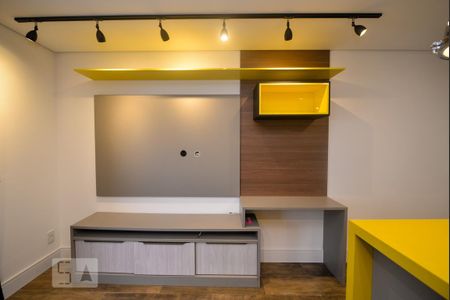 Studio para alugar com 38m², 1 quarto e 1 vaga Studio para alugar com 38m², 1 quarto e 1 vagaKitinet Estúdio sala