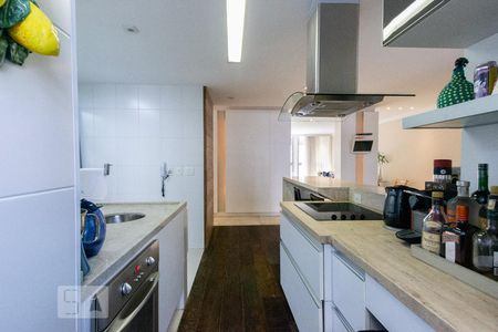 Apartamento para alugar com 192m², 2 quartos e 1 vagaCopa