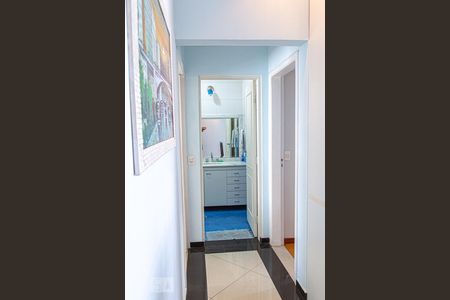 Apartamento para alugar com 73m², 1 quarto e sem vagaCorredor