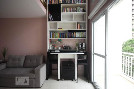 Sala de apartamento para alugar com 1 quarto, 48m² em Vila Andrade, São Paulo
