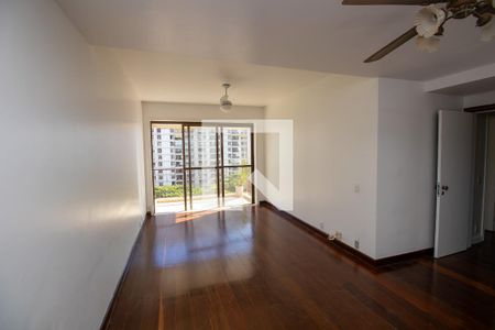 Sala de apartamento para alugar com 3 quartos, 106m² em Barra da Tijuca, Rio de Janeiro