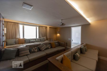 Apartamento à venda com 85m², 2 quartos e 1 vagaHome cinema