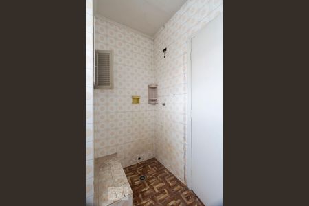 Casa para alugar com 150m², 3 quartos e 2 vagasBanheiro social