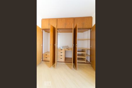 Suíte de apartamento para alugar com 1 quarto, 55m² em Jardim Proença, Campinas