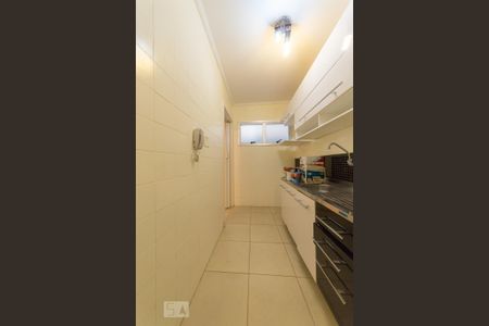 Cozinha de apartamento para alugar com 1 quarto, 55m² em Jardim Proença, Campinas